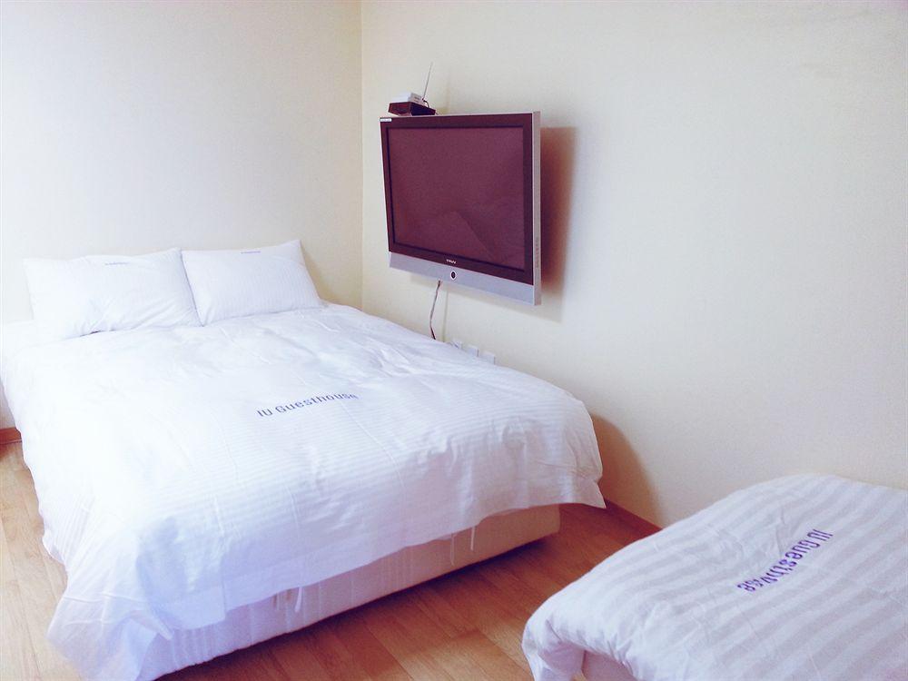 Iu Guest House Myeongdong Seoul Bagian luar foto